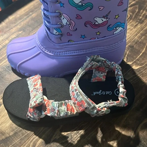 Size 2 girls lined lavender unicorn duck boots NWOT - Picture 7 of 8